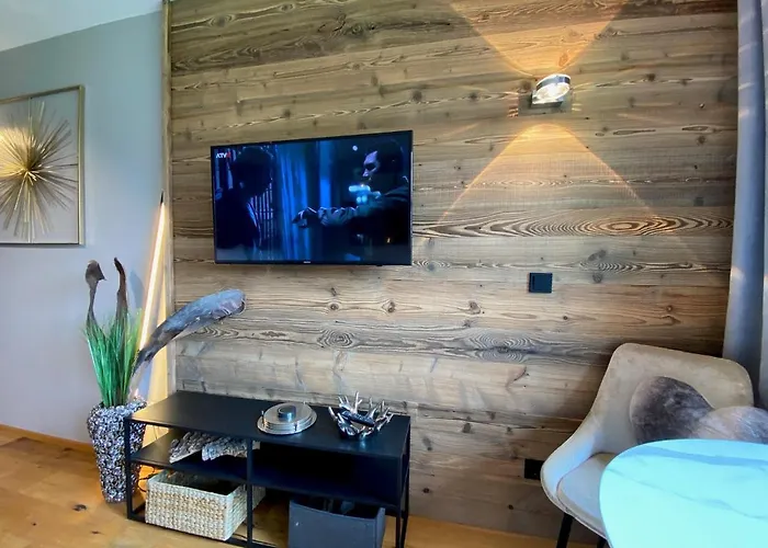 Alpines Nest By Managers